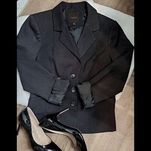 The Limited Three-button Dark Gray Women's Blazer Jacket - Size 2 (EUC)